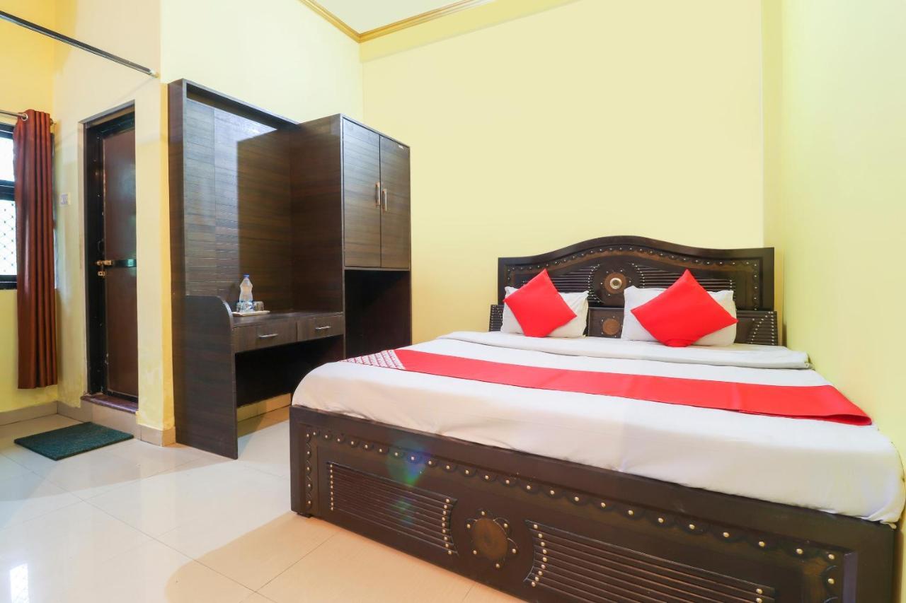 Oyo Hotel Rajendra Khalilabad Exterior photo